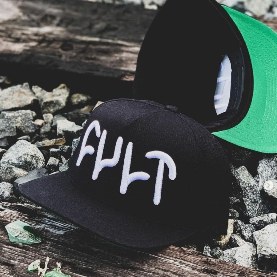 Softgoods CULT CREW | Big Logo Snapback